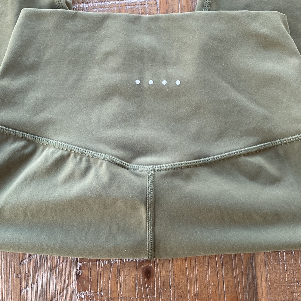 Olive High-Waist Leggings & Crop Tank Set - Picture 8 of 10